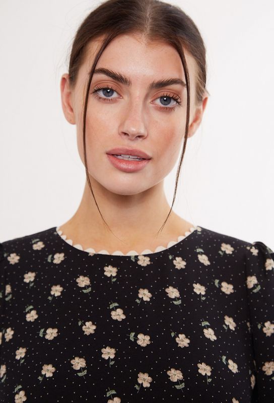 Louche Midikjole Liliane, sort m/blomster